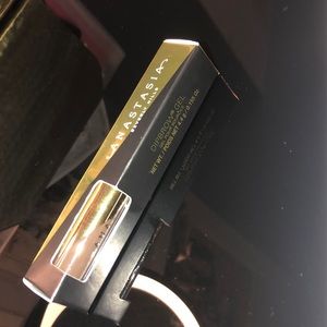 *SOLD* Anastasia Dipbrow Gel